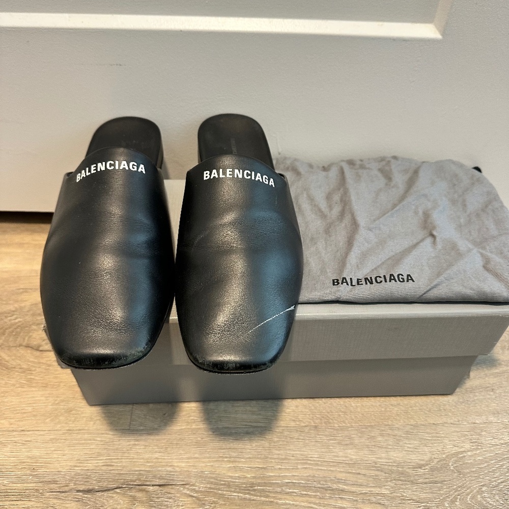 Balenciaga mule